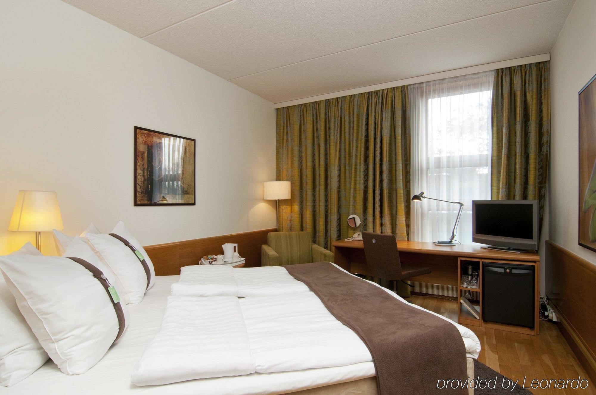 Holiday Inn Turku Phòng bức ảnh